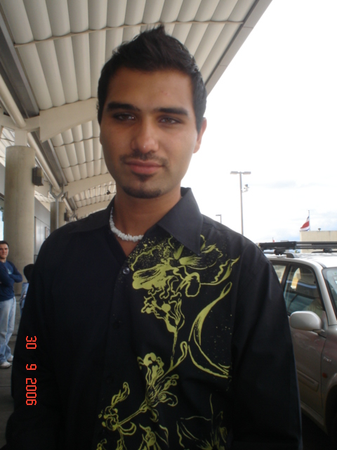Aeropuerto Behruz & Ljuba (14)
